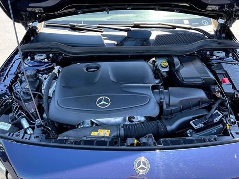 Used 2018 Mercedes-Benz GLA 250 4MATIC image 10