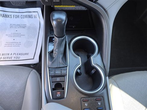 Certified 2021 Toyota Camry XLE w/ Navigation Package image 27