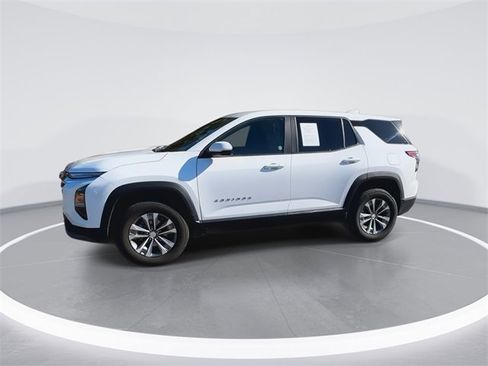 Used 2025 Chevrolet Equinox LT image 6