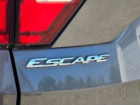 Used 2019 Ford Escape S FWD image 15