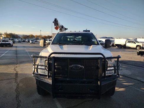 Used 2022 Ford F550 4X4 4dr SuperCab 167.9 191.9 i image 2