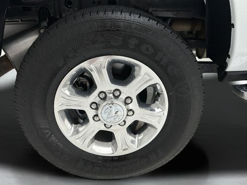 Used 2026 RAM 2500 Big Horn AWD/4WD image 9