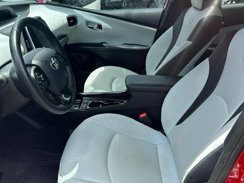 Used 2019 Toyota Prius Limited FWD image 13