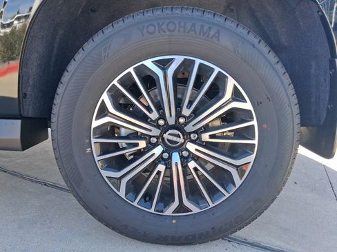 New 2026 Nissan Armada SL w/ Captain's Chari Seat Package image 38