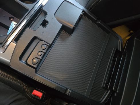 Used 2015 RAM 1500 Sport w/ Sport Premium Group image 37