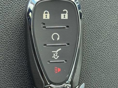Used 2023 Chevrolet Equinox LT FWD image 29