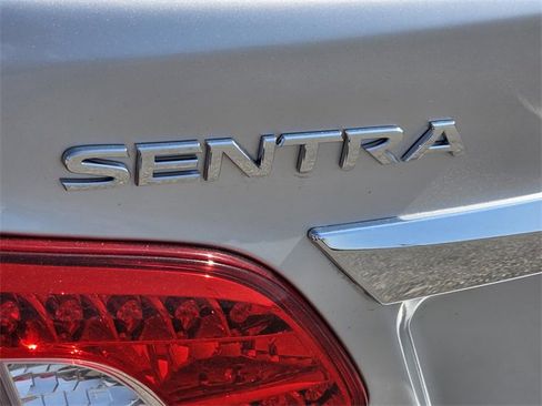 Used 2015 Nissan Sentra S image 24