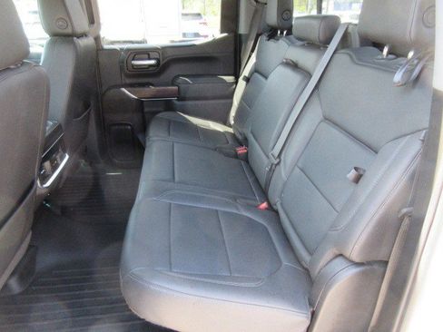 Used 2022 GMC Sierra 1500 SLT w/ SLT Convenience Package image 15