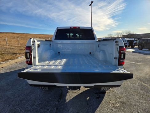 Used 2022 RAM 2500 Big Horn w/ Level C Equiment Group image 30