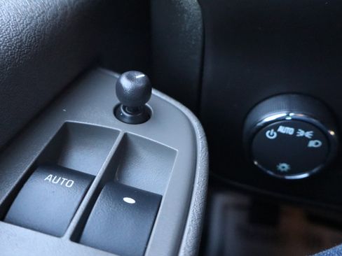 Used 2024 Chevrolet Express 3500 LT w/ LT Preferred Equipment Group image 16