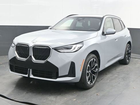 New 2026 BMW X3 xDrive30 w/ Premium Package image 3