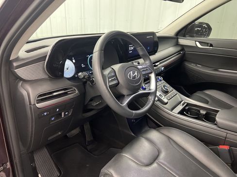 Used 2024 Hyundai Palisade Limited image 17