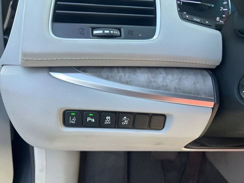 Used 2019 Acura RLX Sport Hybrid w/ Advance Pkg AWD/4WD image 22