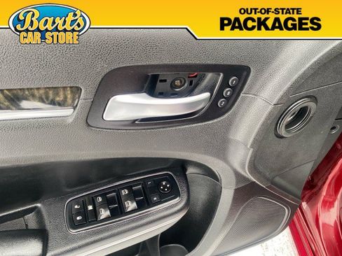 Used 2016 Chrysler 300 Limited RWD image 25