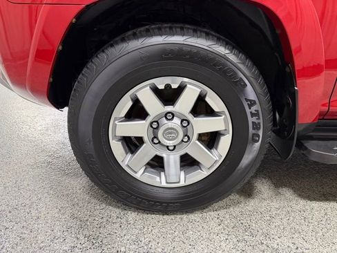Used 2016 Toyota 4Runner Trail Premium AWD/4WD image 30