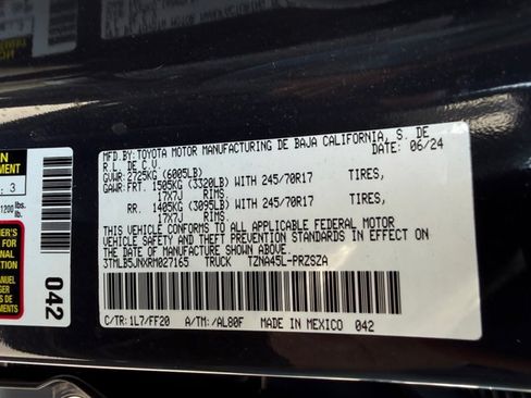 Used 2024 Toyota Tacoma SR5 AWD/4WD image 37
