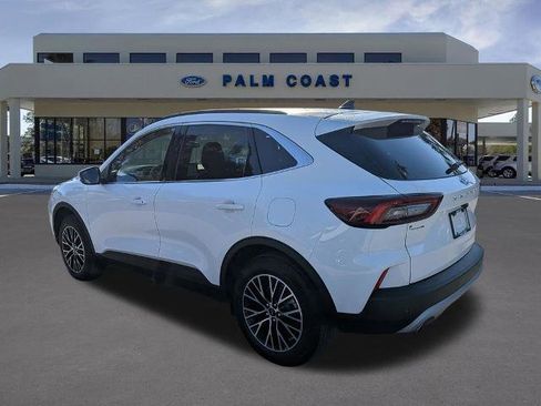 Certified 2024 Ford Escape Active w/ Cold Weather Package FWD image 5