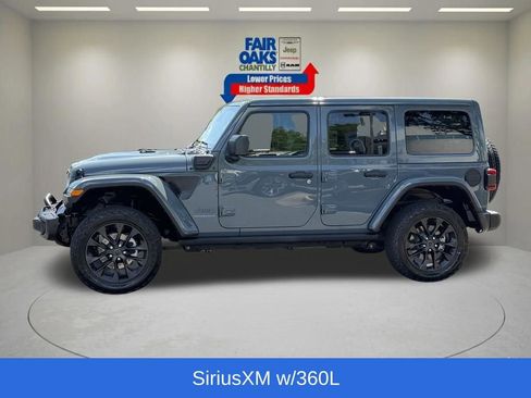 Certified 2025 Jeep Wrangler Unlimited Sahara AWD/4WD image 12