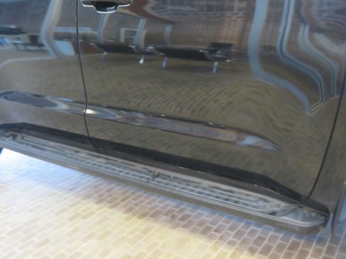 Used 2019 Toyota Sequoia SR5 AWD/4WD image 64