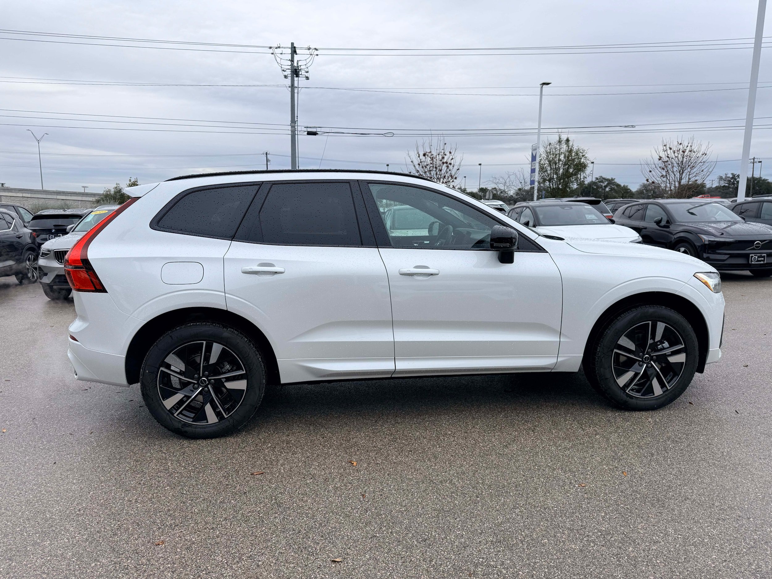 New 2026 Volvo XC60 B5 Core AWD/4WD image 6