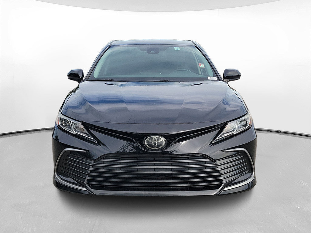 Certified 2022 Toyota Camry LE FWD image 2