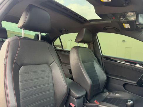 Used 2016 Volkswagen Jetta GLI SEL FWD image 17