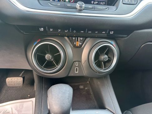 Used 2021 Chevrolet Blazer LT image 30