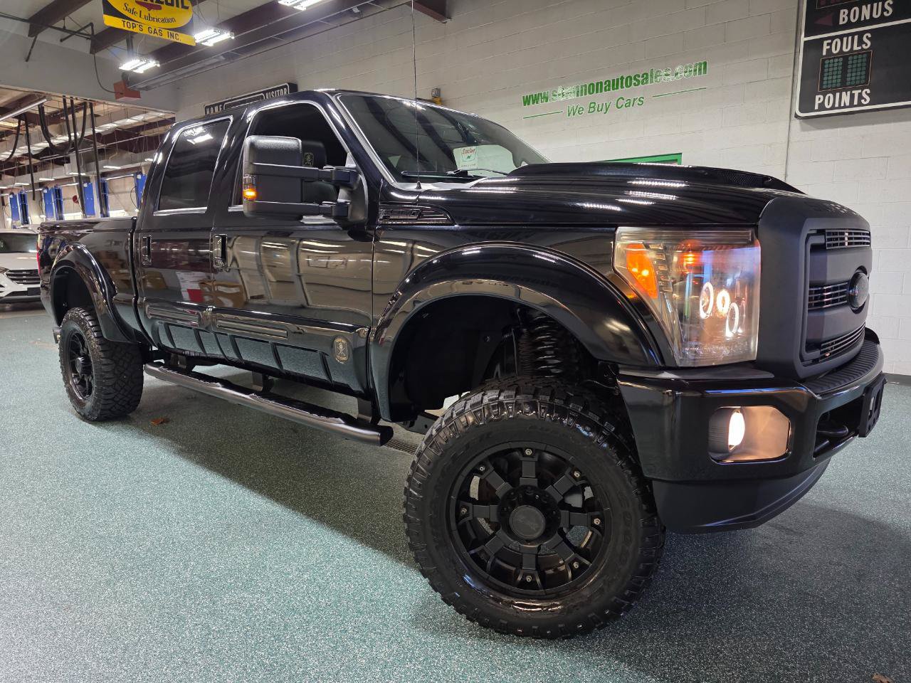 Used 2016 Ford F250 Lariat w/ Lariat Ultimate Package AWD/4WD image 15