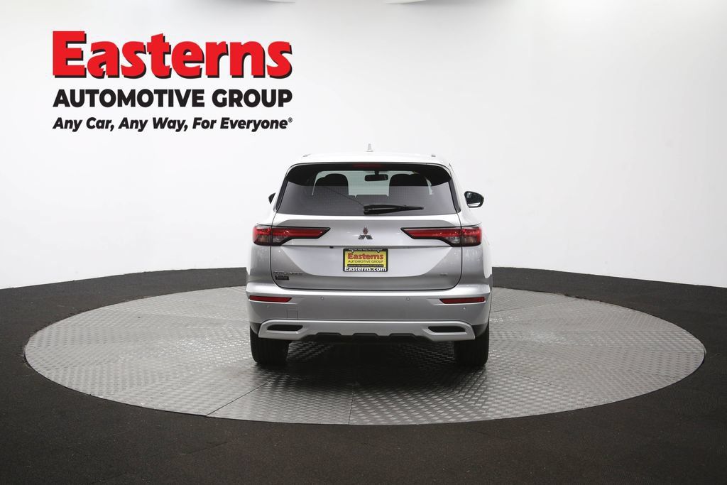 Used 2024 Mitsubishi Outlander SE AWD/4WD image 36