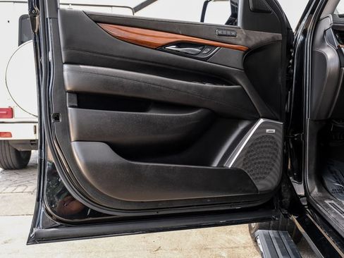 Used 2019 Cadillac Escalade Premium Luxury w/ LPO, Radiant Package RWD image 46