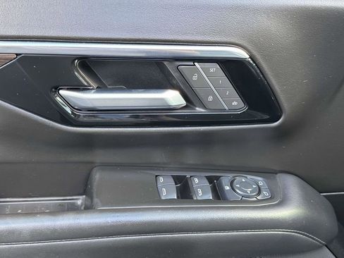 Used 2025 Chevrolet Tahoe Z71 AWD/4WD image 19