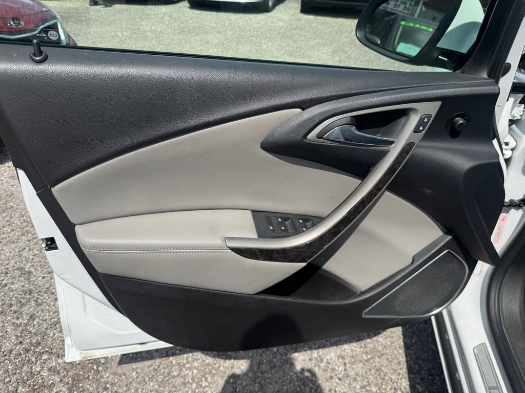 Used 2016 Buick Verano Sport Touring FWD image 14