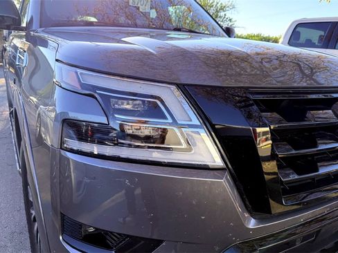 Used 2022 Nissan Armada SL w/ Midnight Edition Package image 3