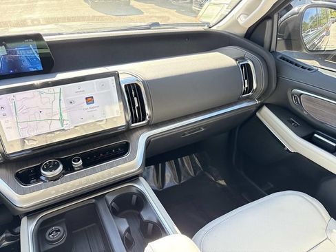 New 2026 Ford Expedition Max Platinum w/ Platinum Ultimate Package AWD/4WD image 16