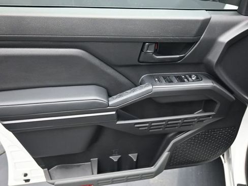 Used 2024 Toyota Tacoma SR w/ SR Upgrade Package image 9