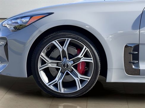 Used 2021 Kia Stinger GT image 36