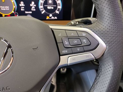 New 2026 Volkswagen Tiguan SEL R-Line AWD/4WD image 27