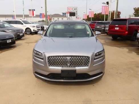 Certified 2022 Lincoln Nautilus Reserve w/ Luxury Package image 4