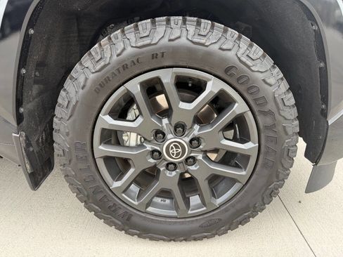 Used 2024 Toyota Sequoia Platinum AWD/4WD image 13