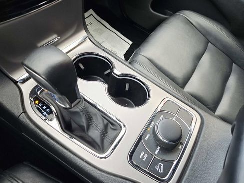 Used 2019 Jeep Grand Cherokee Limited image 31