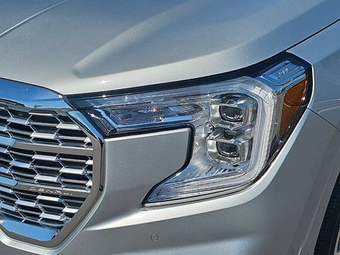 Used 2022 GMC Terrain Denali AWD/4WD image 31