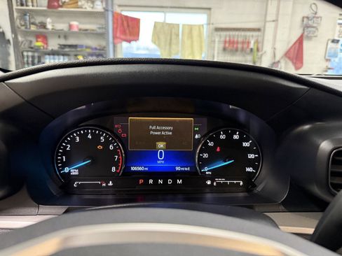 Used 2020 Ford Explorer XLT w/ Equipment Group 202A image 12