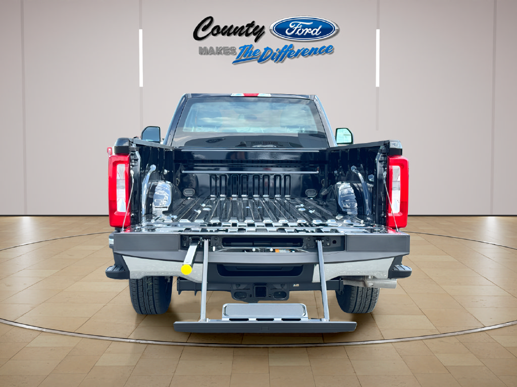 Used 2025 Ford F350 XL w/ XL Chrome Package RWD image 9