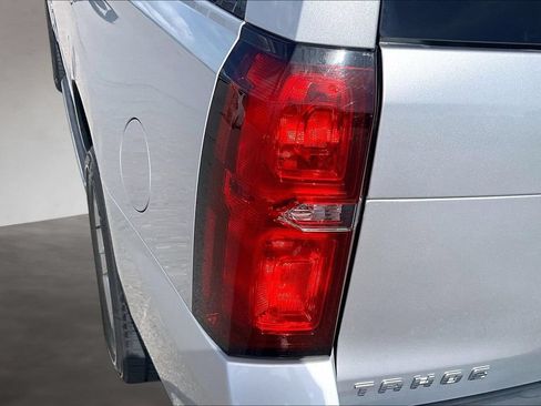 Used 2018 Chevrolet Tahoe Premier RWD image 31