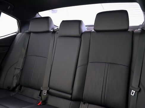 Used 2025 Toyota Camry XSE FWD image 17