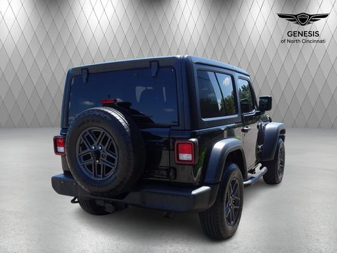 Used 2024 Jeep Wrangler Sport AWD/4WD image 5