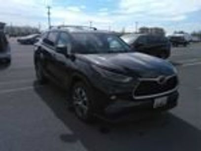 Used 2023 Toyota Highlander XLE