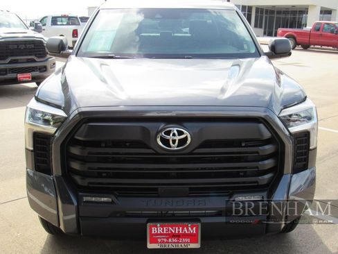 Used 2024 Toyota Tundra SR5 w/ SR5 Convenience Package AWD/4WD image 9