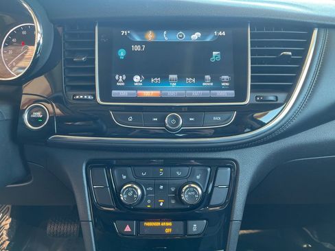 Used 2018 Buick Encore Essence FWD image 13