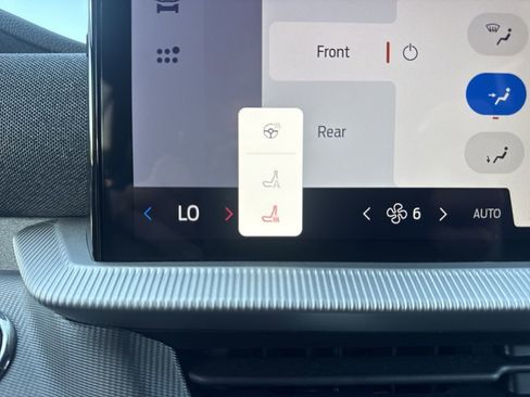 Used 2025 Ford Explorer ST-Line w/ ST-Line Street Pack image 22